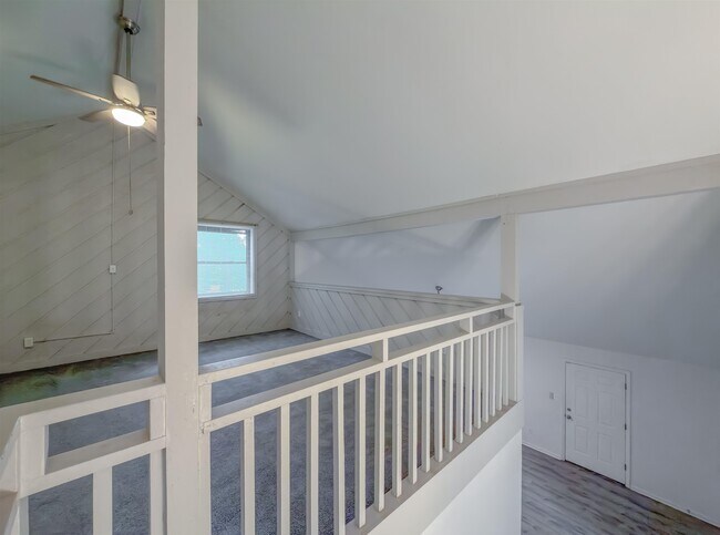 Building Photo - 3200 Langley Cir