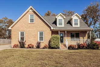 Building Photo - 1818 Pennington Dr