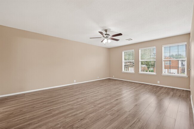 Building Photo - 15007 Sugar Sands Dr