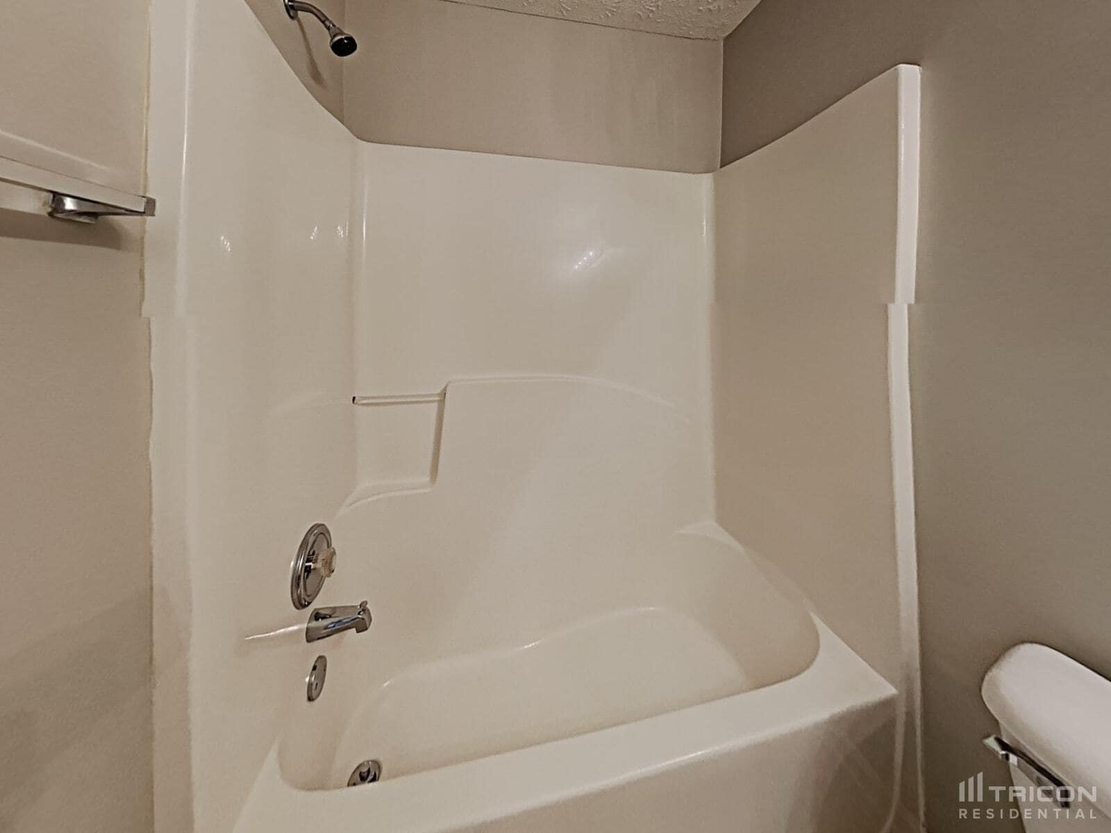 Building Photo - 220 Osmanthus Way