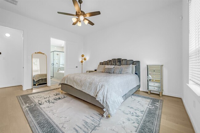 Building Photo - 8211 Boundary Waters Dr
