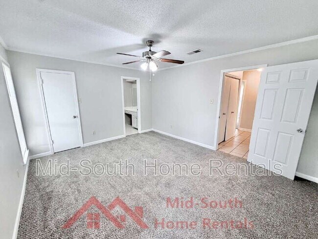 Building Photo - 4457 Walden Glen Cv