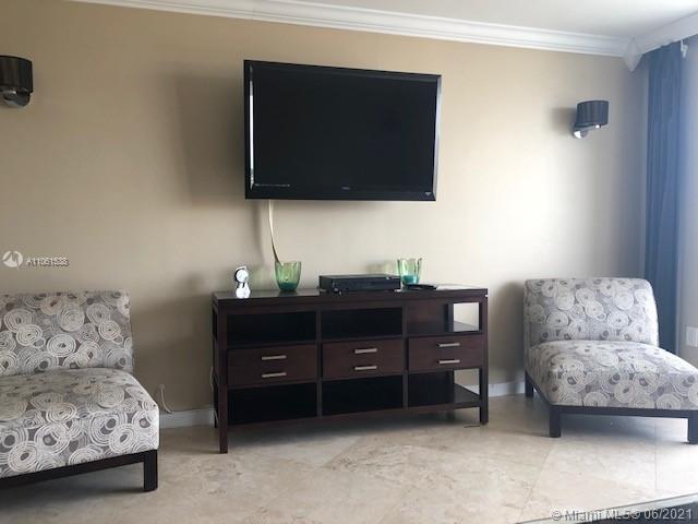 Building Photo - 2801 NE 183rd St