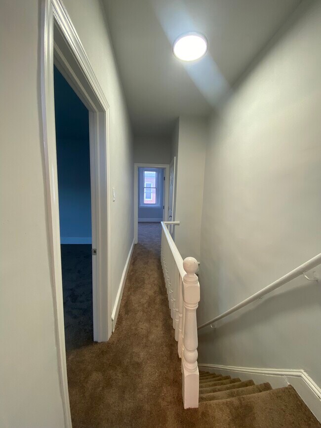 Building Photo - 3103 N Croskey St