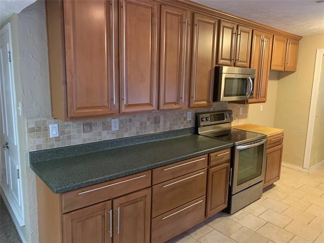 Building Photo - 4107 Rushmoor Dr