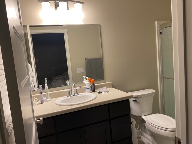 Building Photo - 604 Sugar Maple Ln