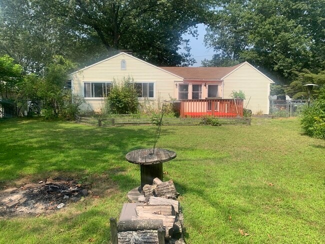 Building Photo - 87 Carnavon Cir