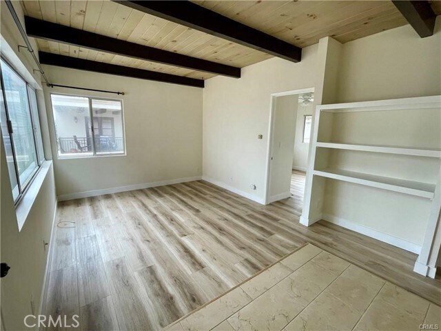 Building Photo - 204 18th Pl