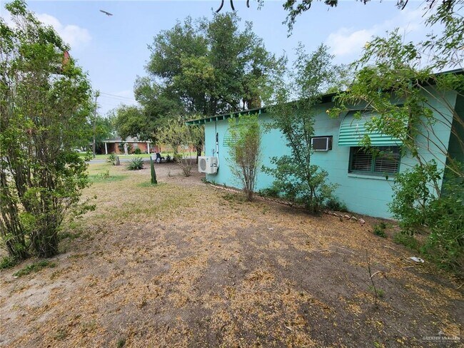 Building Photo - 2100 N 12th St