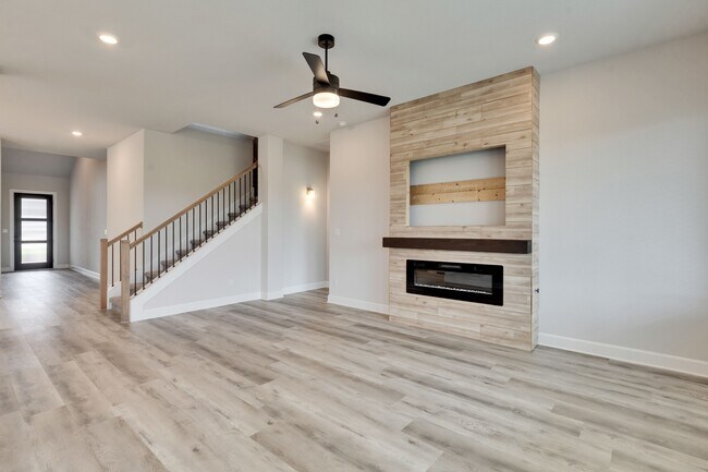 Building Photo - 265 Moonlit Stream Pass