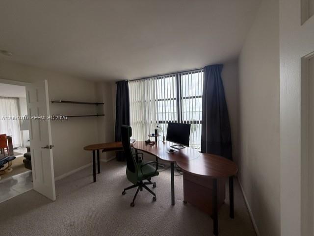Building Photo - 1440 Brickell Bay Dr