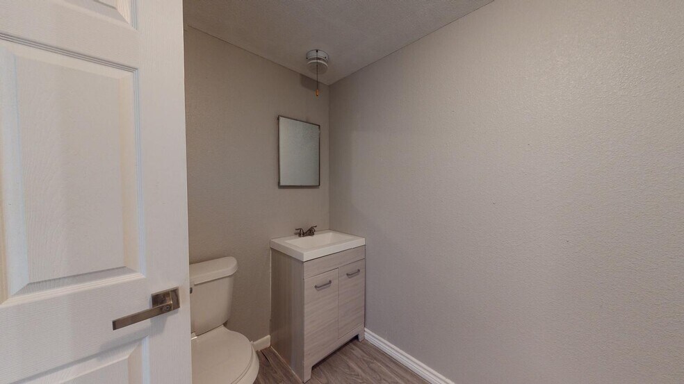 Building Photo - Beautifully updated San Antonio home by Botanical Garden