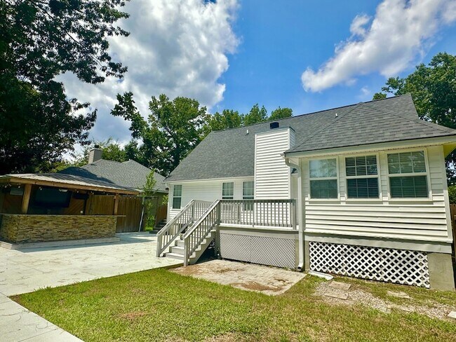 Building Photo - 1178 Pittsford Cir