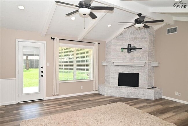 Building Photo - 5707 Hooper Dr