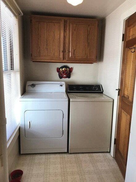 Building Photo - 15 Grove St