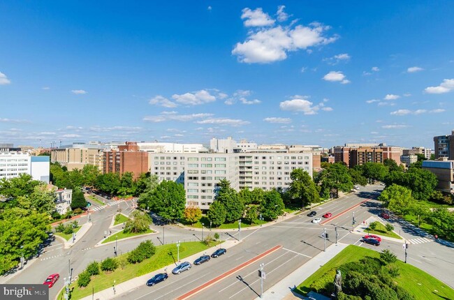 Building Photo - 2475 Virginia Ave NW