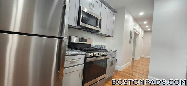 Building Photo - 17 Verrill St