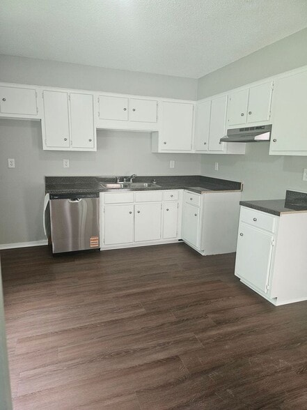 Building Photo - 6620 Forestgate Rd