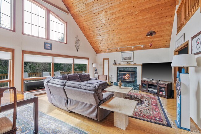 Building Photo - 5 Ocean View Ave