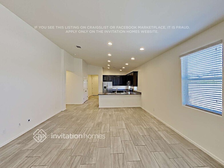 Building Photo - 3836 E Narrowleaf Dr
