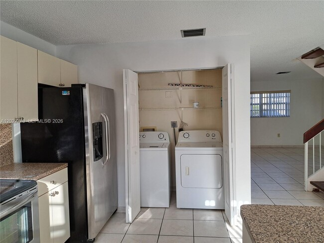 Building Photo - 6140 SW 129th Pl