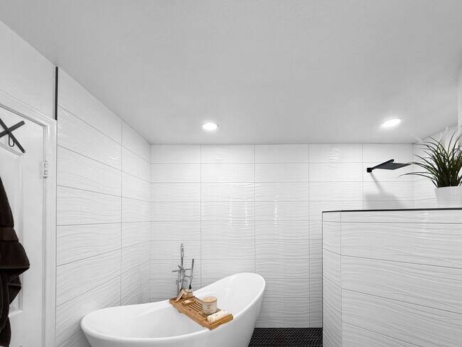 Building Photo - 75595 Dempsey Dr