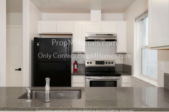 Building Photo - One Bedroom in Argay Terrace - Price Reduc...
