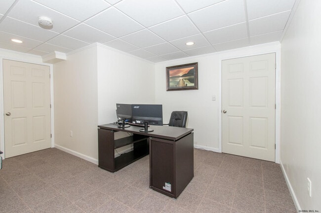 Building Photo - 106 Balsam Way