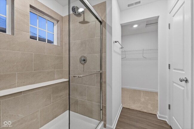 Building Photo - 15988 Tharp Wds Dr