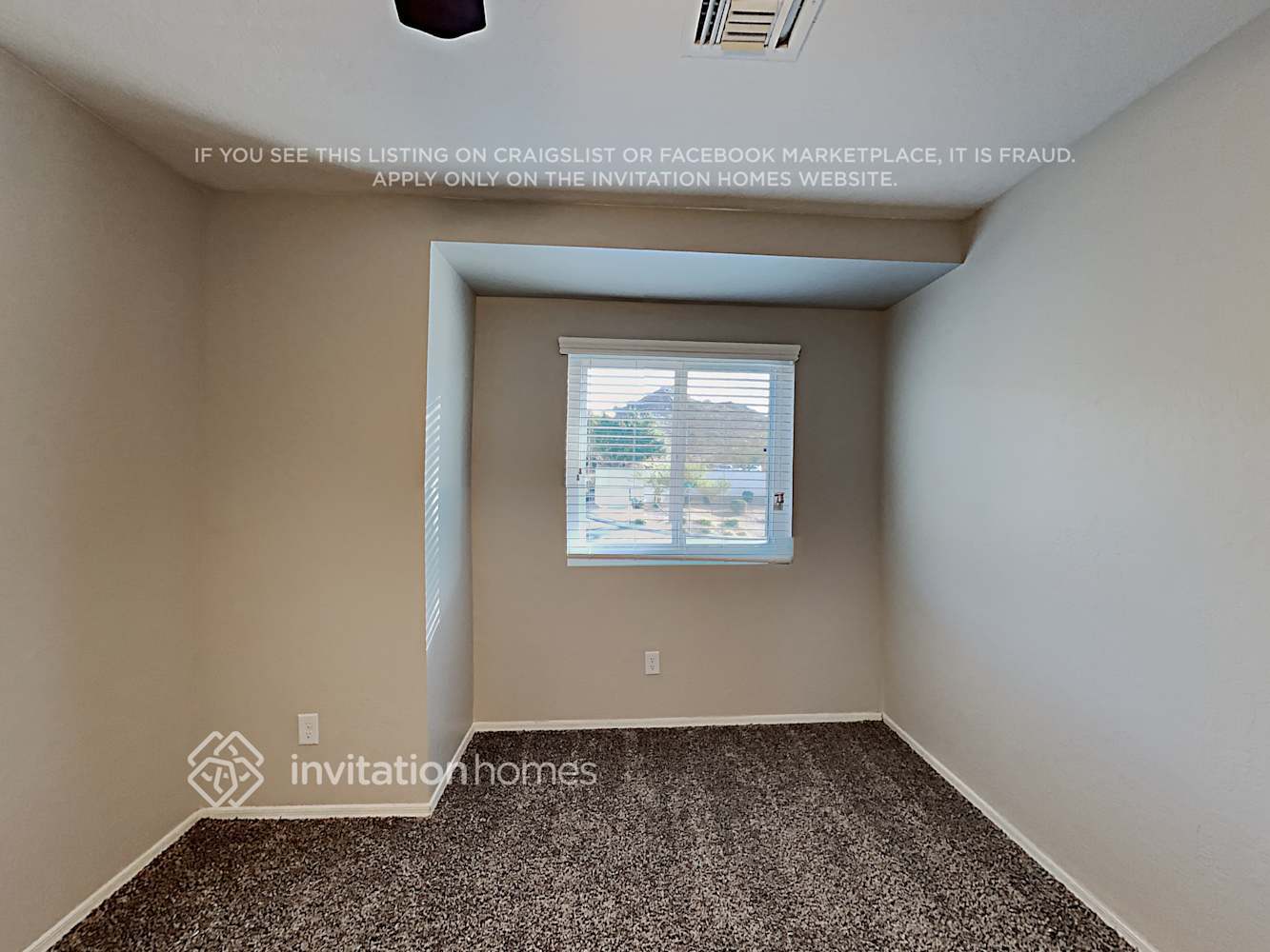 Building Photo - 2366 E Evans Dr