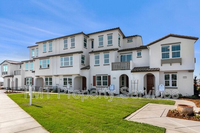 Building Photo - 2957 Nimes Ln