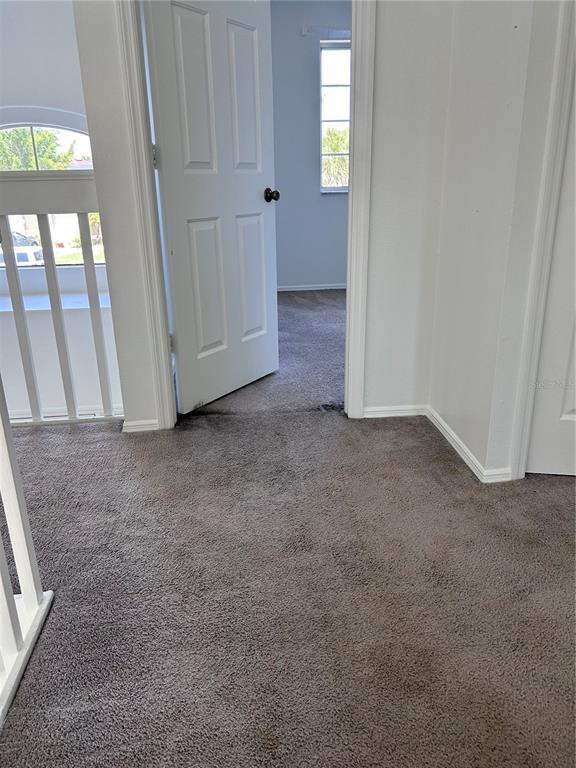 Building Photo - 2608 Spring Hill Dr