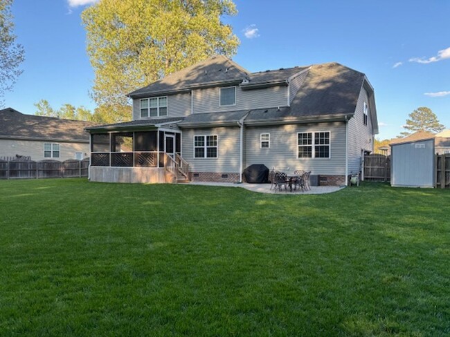 Building Photo - GRASSFIELD - Lauren's Cove