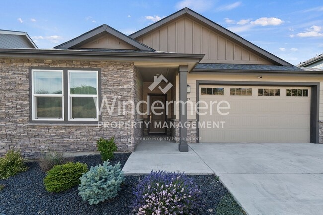 Building Photo - 20619 E Valley Vista Dr