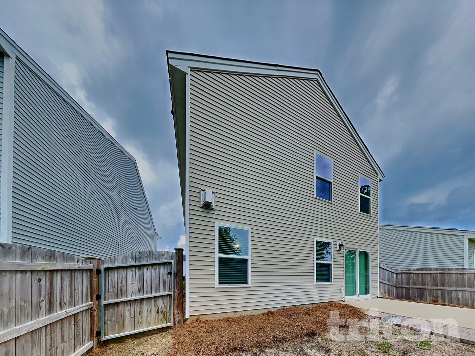 Building Photo - 501 Eastfair Dr