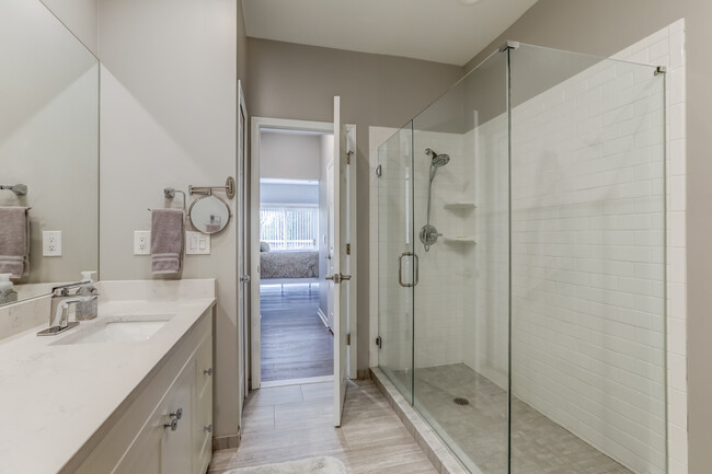 Master Bath - 47300 Cider Mill Dr