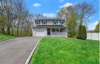 Building Photo - 3 Ridge Ln