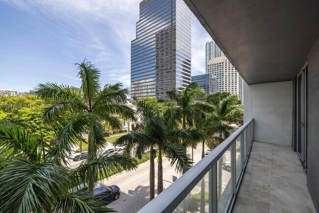 Building Photo - 500 Brickell Ave