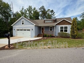 Building Photo - 47 Parrot Rd