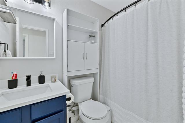 Building Photo - 8404 Early Dawn Trail