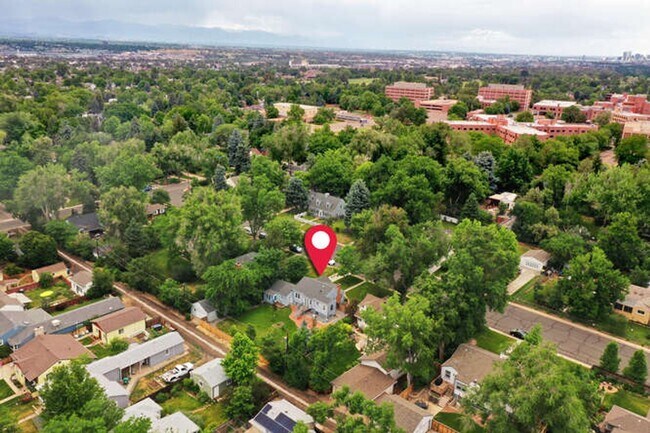Building Photo - Beautiful 4 Bedroom 2 Bath Single Family H...