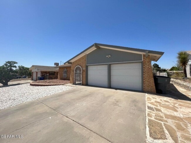 Building Photo - 1529 Jim Colbert Ln
