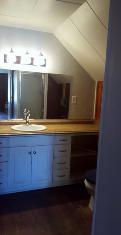 Building Photo - 2030 W Admiral Ave