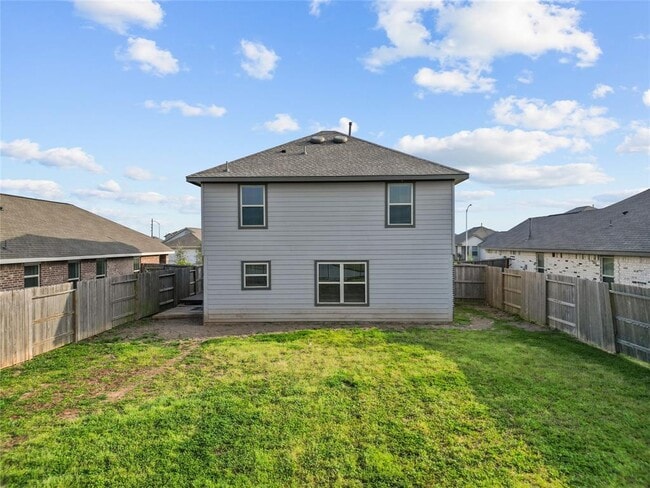 Building Photo - 14515 Broadbury Pond Rd
