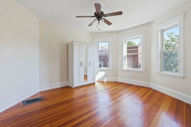 Building Photo - 30 Tuttle St