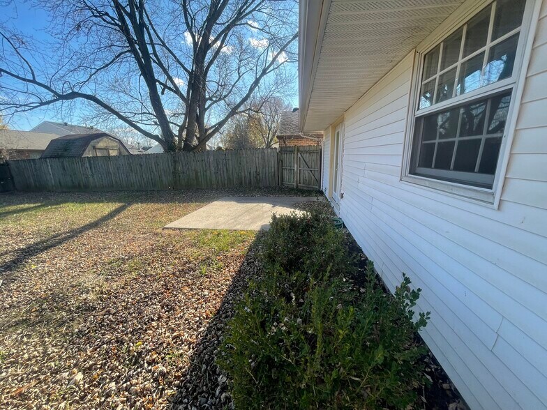 Building Photo - 4015 Rudy Martin Dr