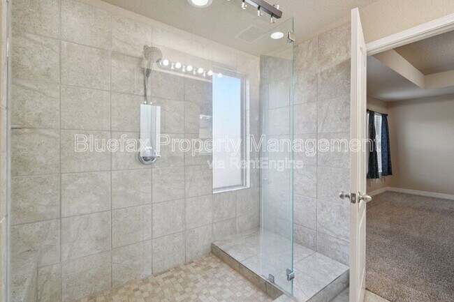Building Photo - 10750 Gentle Fox Bay