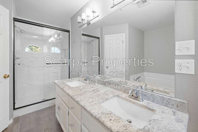 Building Photo - 9311 E 95th Pl