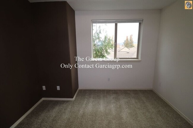 Building Photo - 1461 SW Edgefield Meadows Terrace