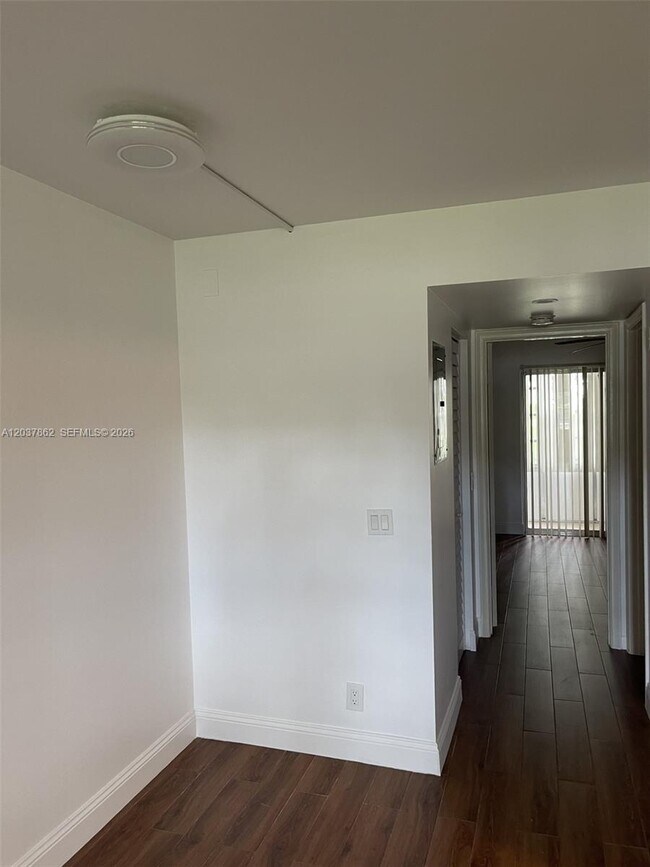 Building Photo - 151 SW 135th Terrace